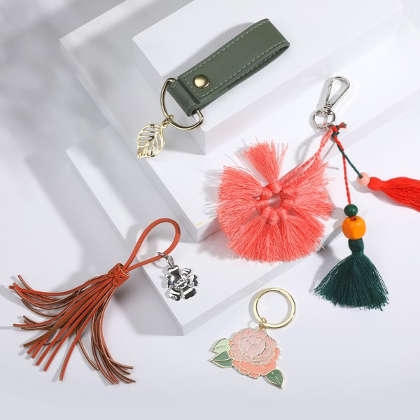 /13_CRA-KEYCHAIN-015.html